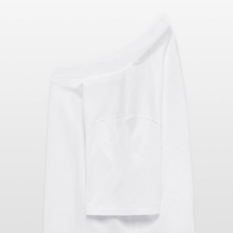 Cool Cat Vibes – Stylish Tuxedo Cat with Shades