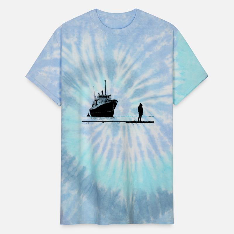 Maritime nostalgia on the beach